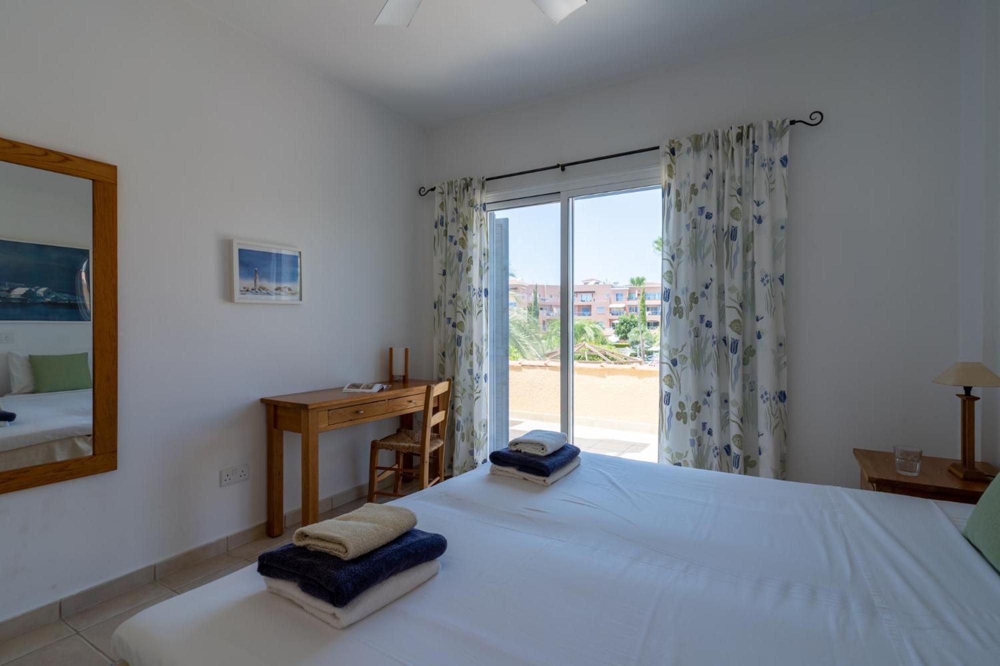 Tropical Paradise In Harbour Paphos, Central & Close To Beach Exteriör bild