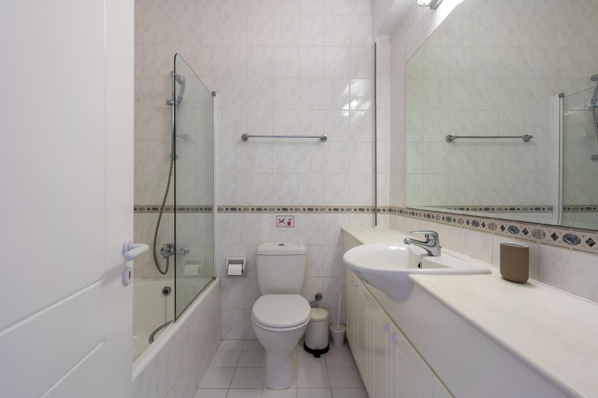 Tropical Paradise In Harbour Paphos, Central & Close To Beach Exteriör bild