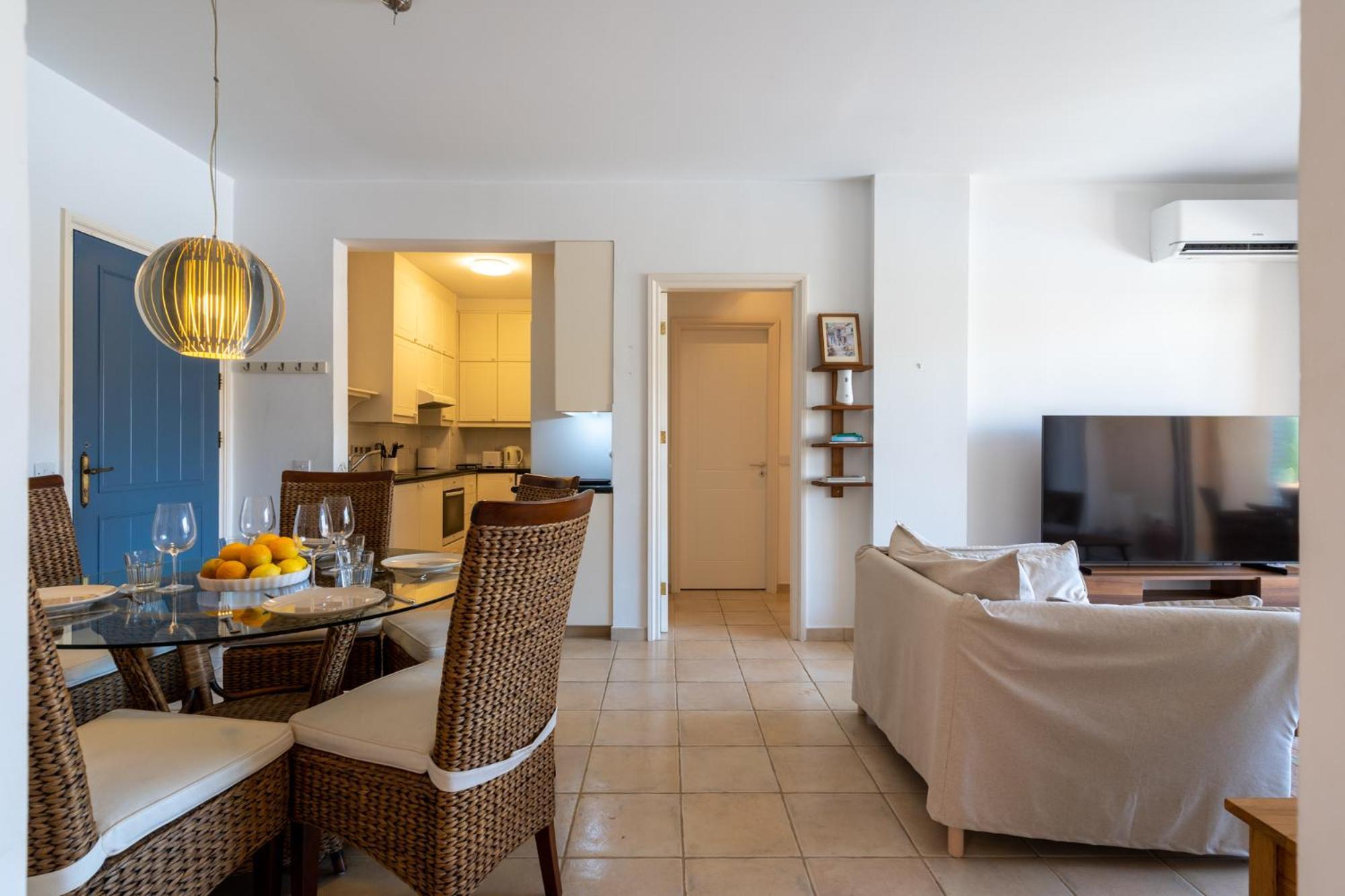 Tropical Paradise In Harbour Paphos, Central & Close To Beach Exteriör bild
