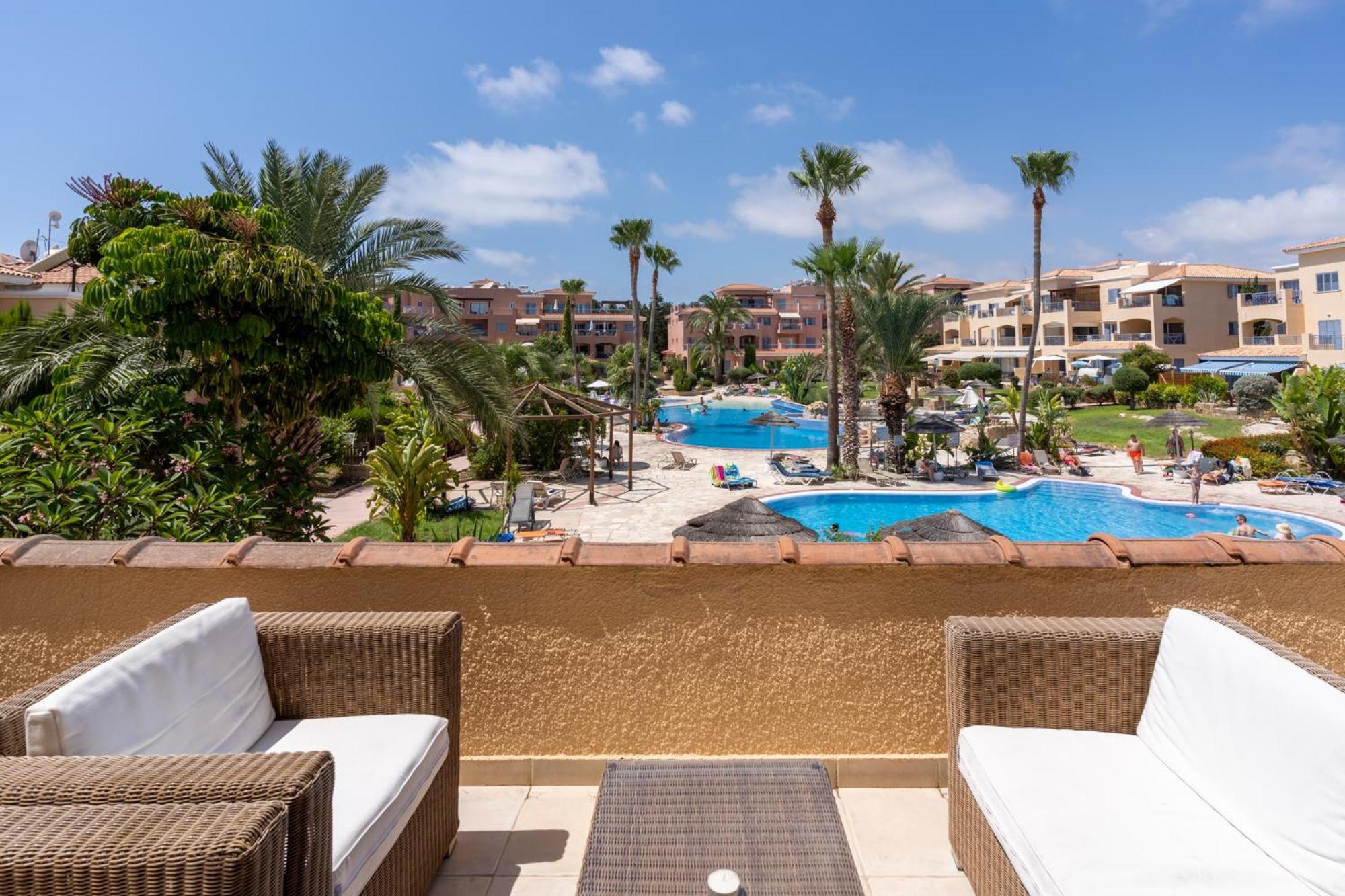 Tropical Paradise In Harbour Paphos, Central & Close To Beach Exteriör bild